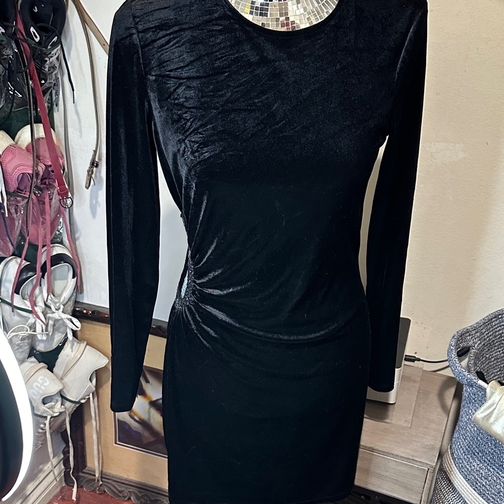 Zara Black Velvet Long-Sleeve Bodycon Dress